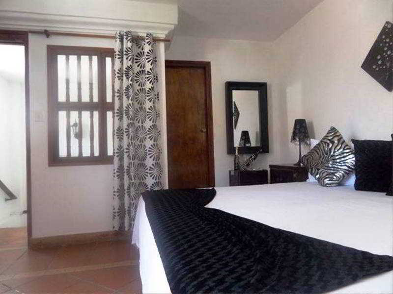 Hotel Casa Abril Cartagena Bagian luar foto